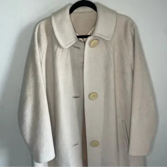 Vintage Cream Women's Coat - Picture 3 of 14